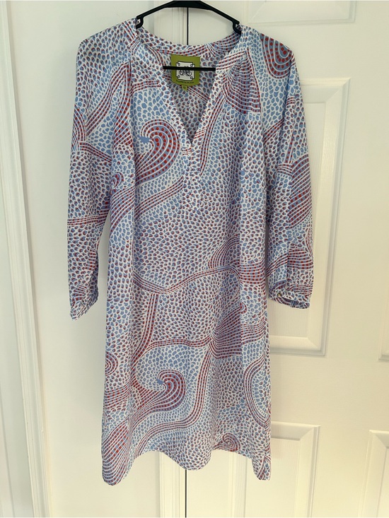 Elizabeth McKay Dresses & Skirts - Elizabeth McKay Blue & Red Patterned Long-Sleeve Dress